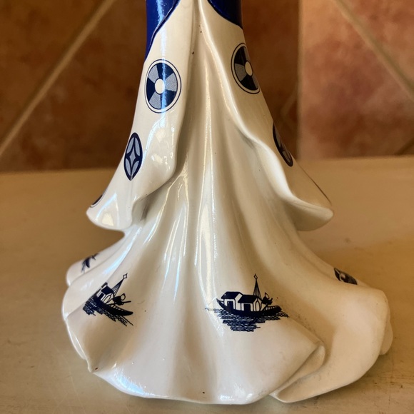 Blue Willow Angel Blessings for a Safe Passage - Picture 6 of 8